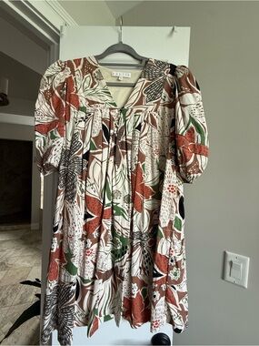 Karlie Puff-Sleeve V-Neck Dress in Multicolor